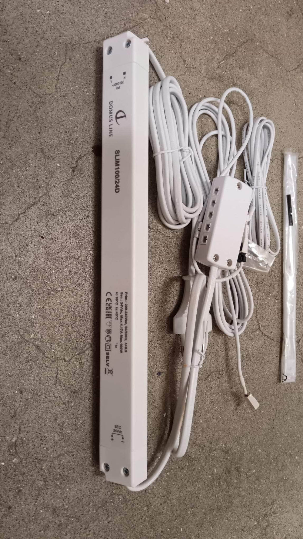 Convertisseur SLIM100 100W 24V