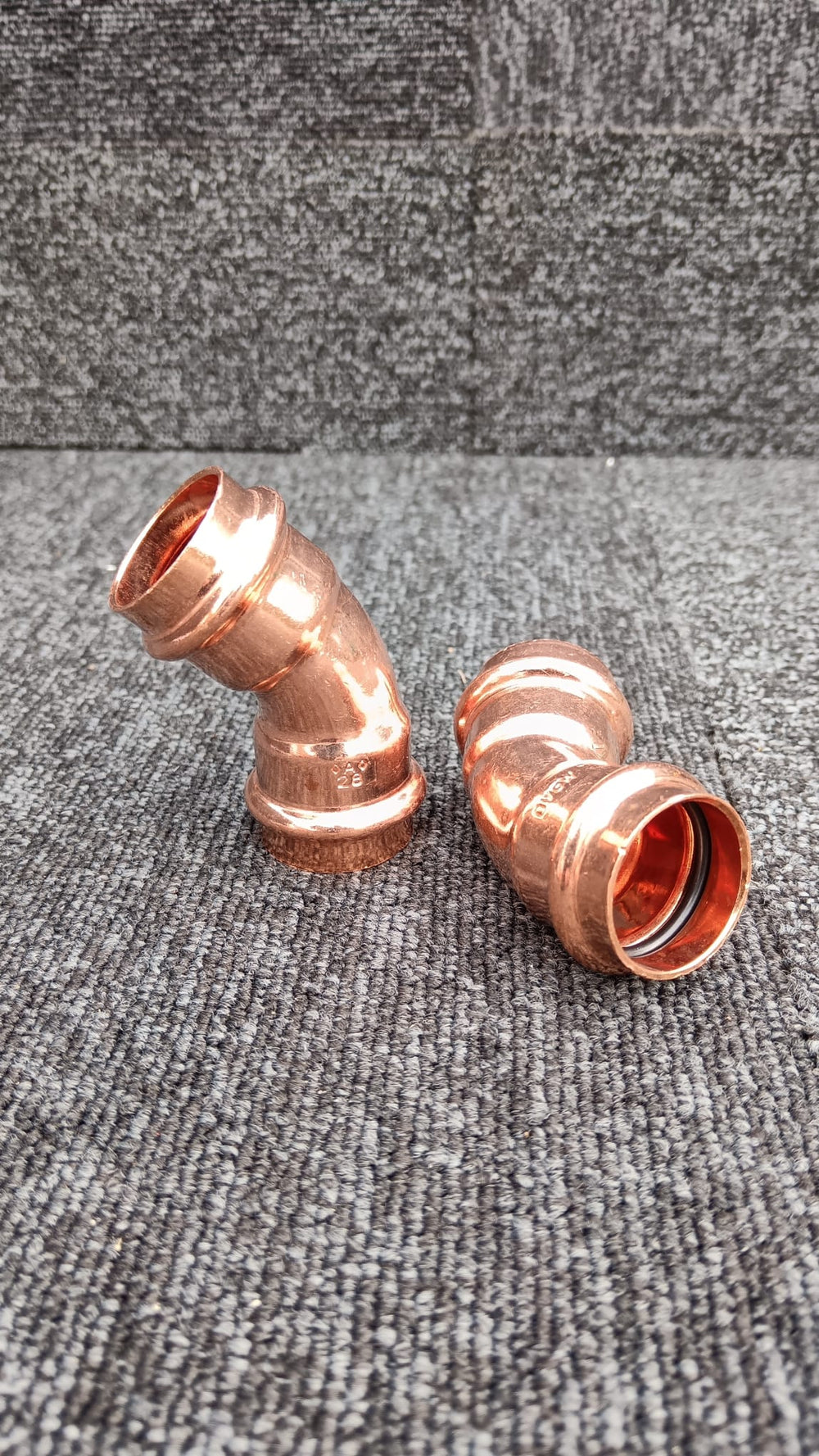 Coude 45 Altech à sertir cuivre femelle femelle diamètre 18 mm