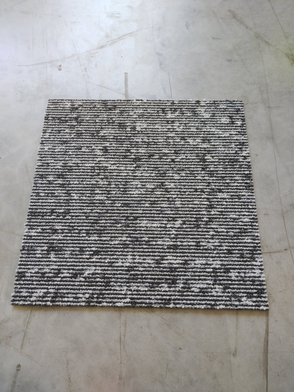 Dalle moquette noir et gris - 500 x 500 x 10.3 mm - Tecsom (Nuance)