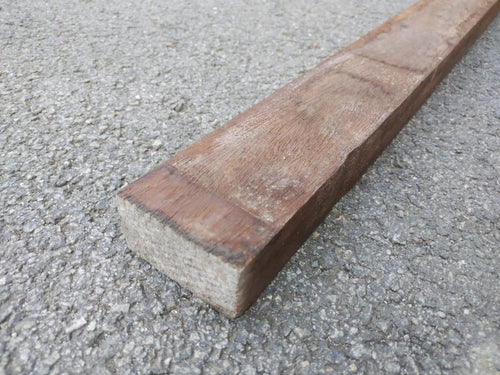 Lambourde bois exo Iroko classe 4 - 37x70 - L=2,45m