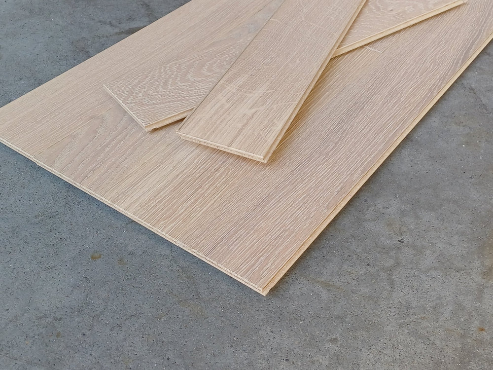 Parquet Contrecollé Broceliande S 90x1210 Clic HDF 12mm Chene Cérusé Blanc (4 chanfreins) ref 69575660