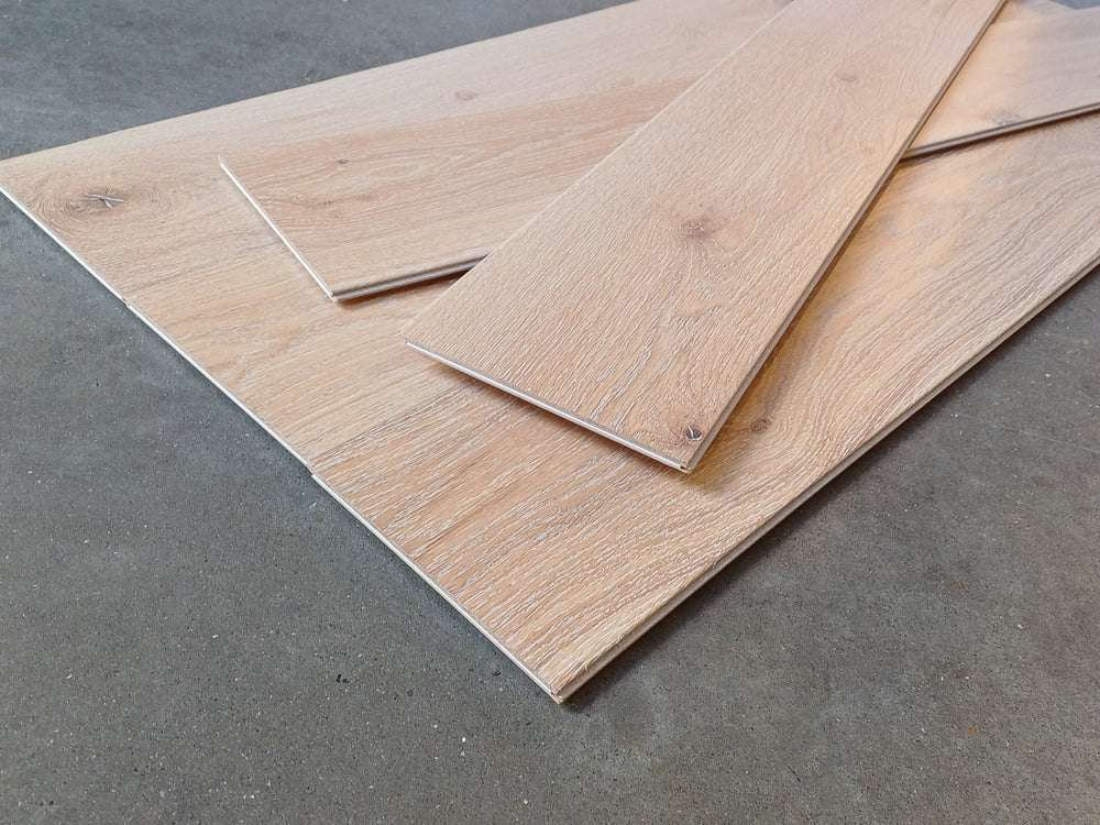 Parquet Contrecollé Broceliande XL 184x1210 Unifit HDF 12mm Chene Cérusé Blanc (2 chanfreins) ref 80179155