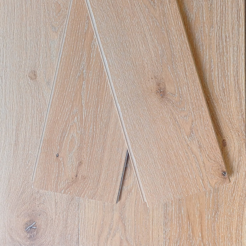 Parquet Contrecollé Broceliande XL 184x1210 Unifit HDF 12mm Chene Cérusé Blanc (2 chanfreins) ref 80179155