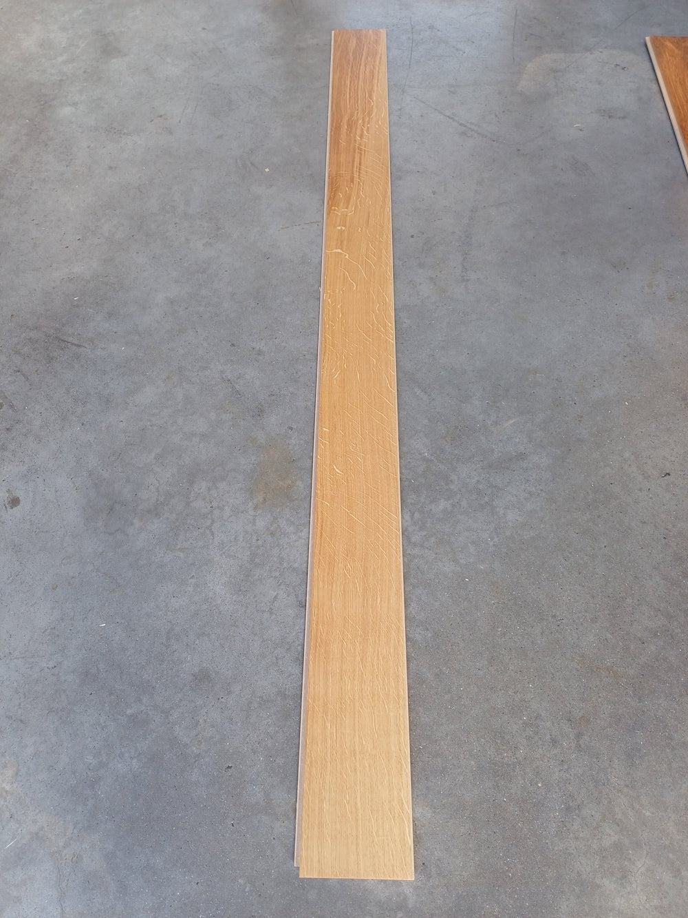 Parquet Contrecollé Diva 139x495 - 1992 Clic HDF 13mm Chene Flamme Caramel (4 chanfreins)