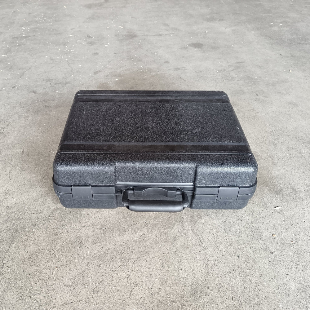 Petite valise noir plastique - 340 x 140 - L=0.4m