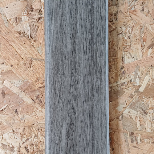 Plinthe SMF décor Chêne solide taupe Seville 2500x59x17,4mm