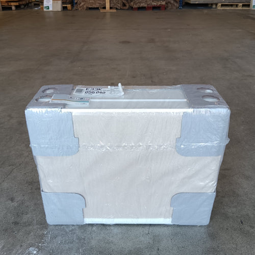 Radiateur eau chaude Reggane 3010 Compact acier - 500 x 400 mm - Finimetal