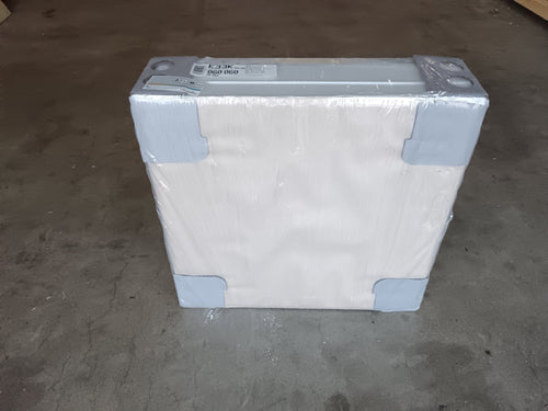 Radiateur eau chaude Reggane 3010 Compact acier - 600 x 600 mm - Finimetal