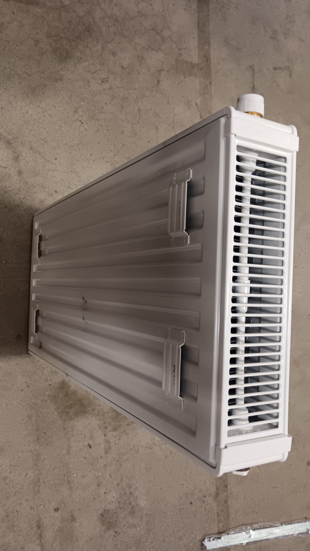 Radiateur eau chaude T6 3010 22VM 900x400 Dt50°C 918W Réf. 22VM900 0400 / F1H2209004010B00