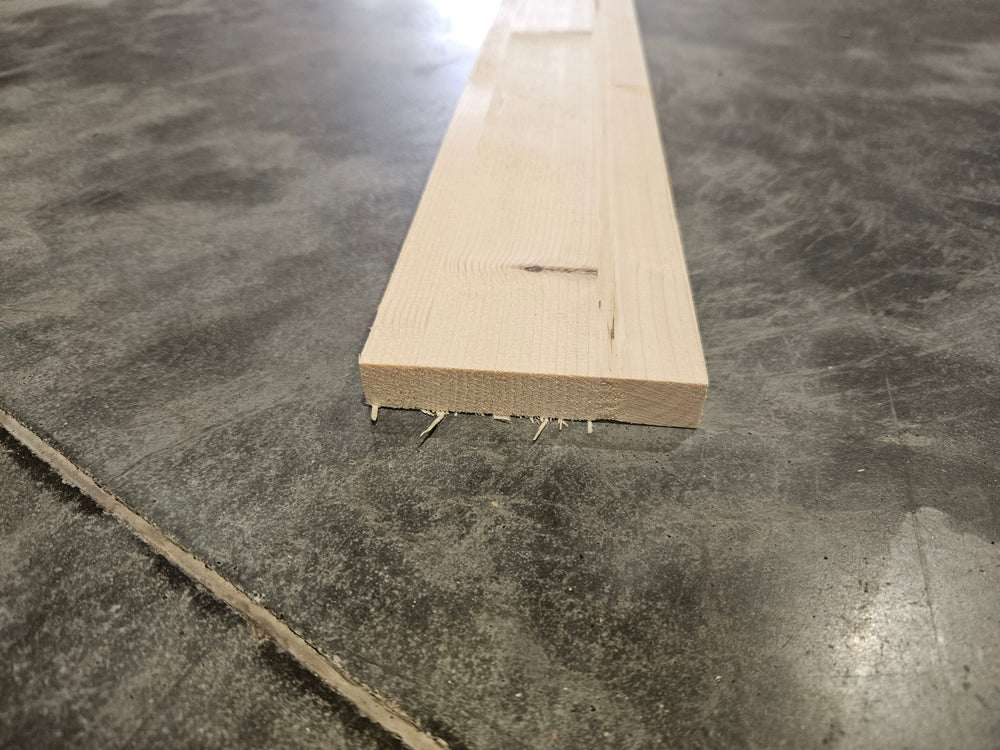 Planche resineux lamellé collé - 15 x 85 - L=2.5m (raboté 4 faces)