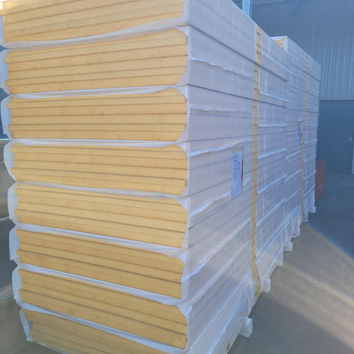 Panneau mousse polyuréthane  - 2400 x 1200 x 132 mm - TERREAL (Sarking NRJ+132)