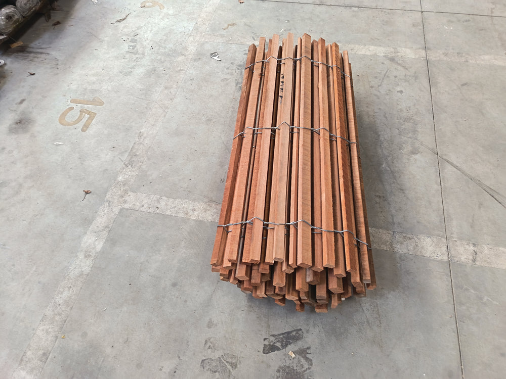 Ganivelle bois massif bois exotique rouge - hauteur 120 cm - L=5m - non appointée (écart 4/5 cm)