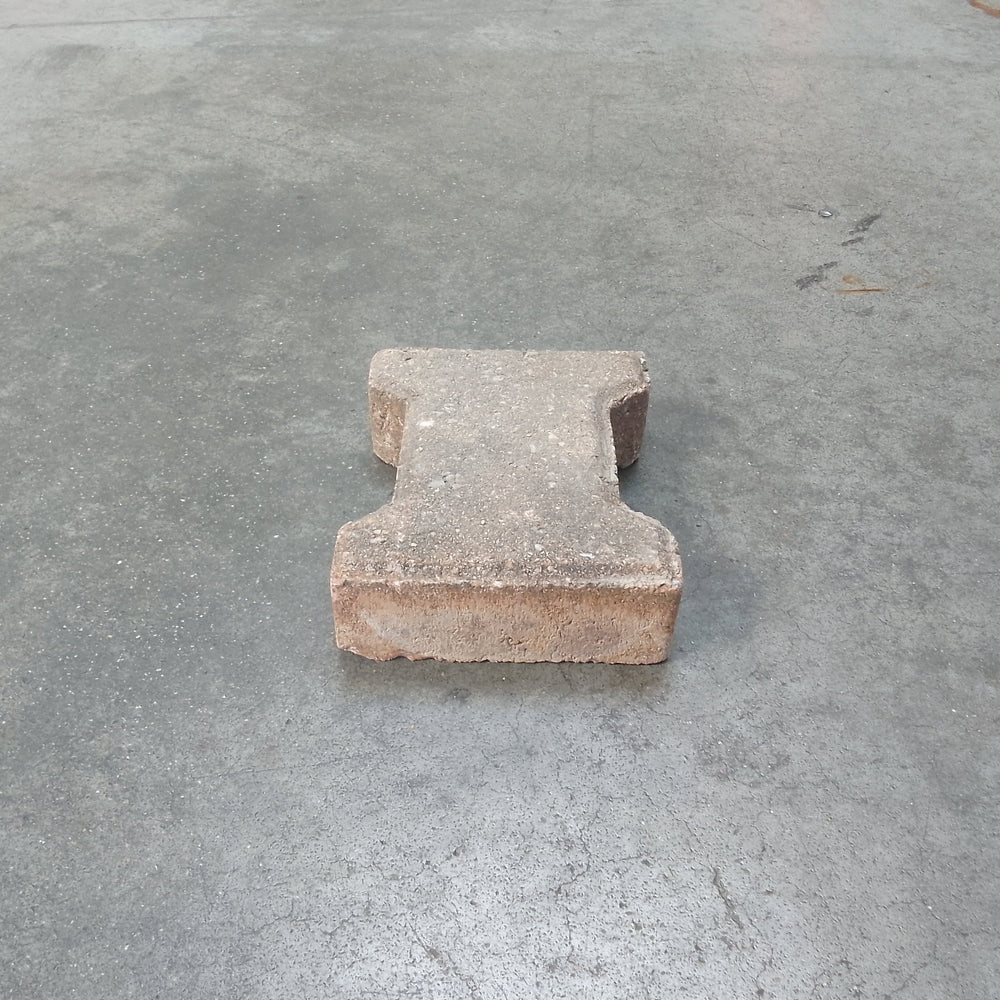 Pavé autobloquant béton rouge AN - 198 x 165 x 60 mm (forme en I)