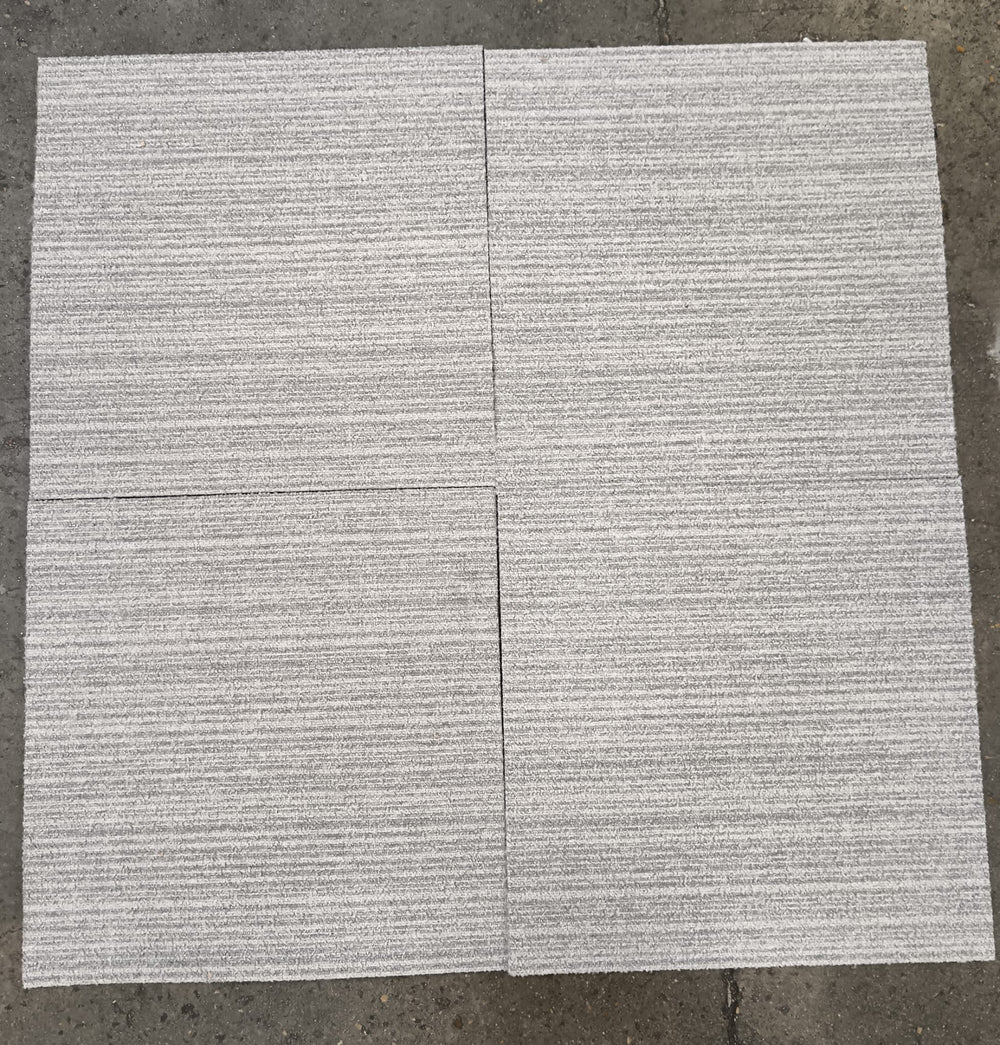 Dalle moquette gris clair texturé - 500 x 500 mm