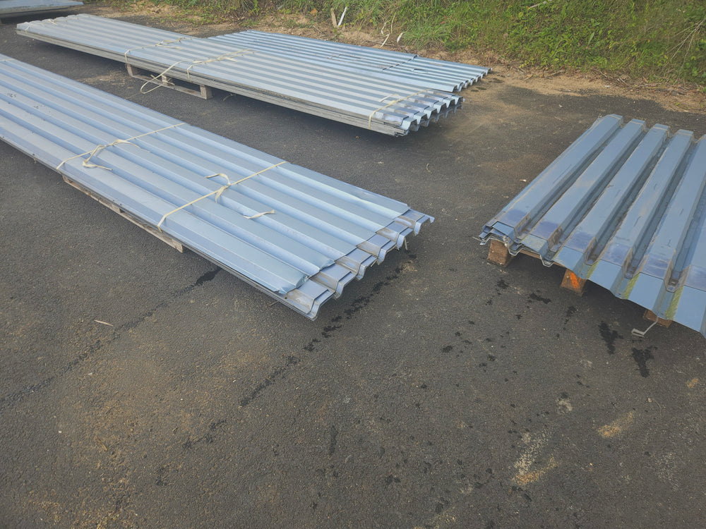 Bardage bleu métallisé - 3500 x 940 x 45 mm