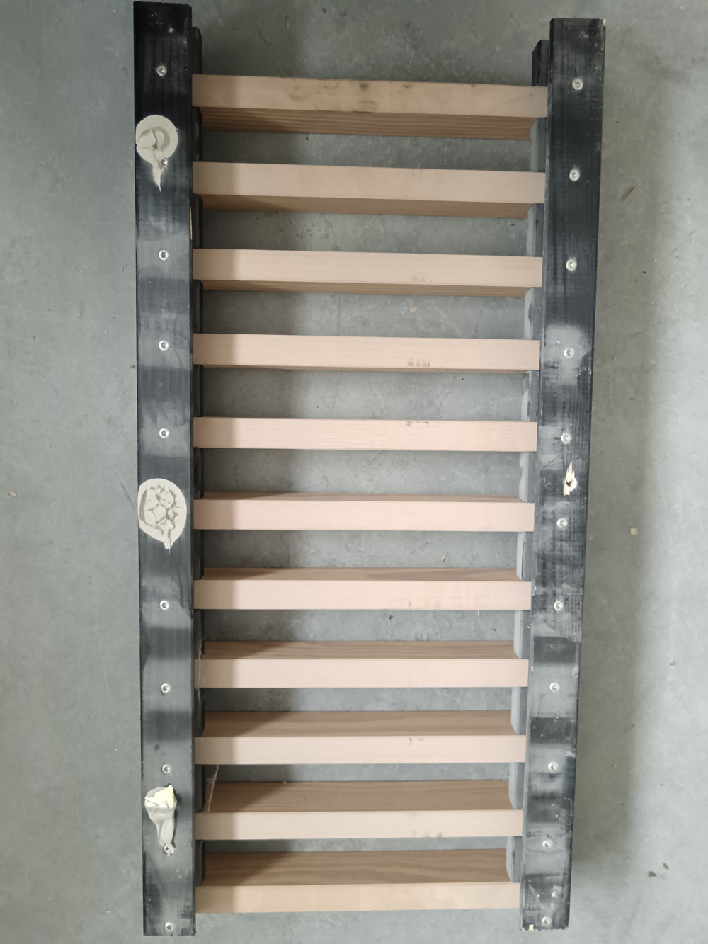 Habillage mural bois  - 290 x 600 x 40 mm