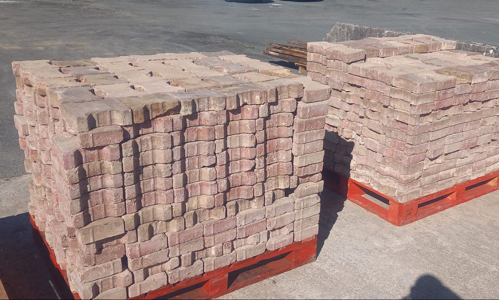 Pavé autobloquant béton rouge - 198 x 165 x 60 mm (forme en I)