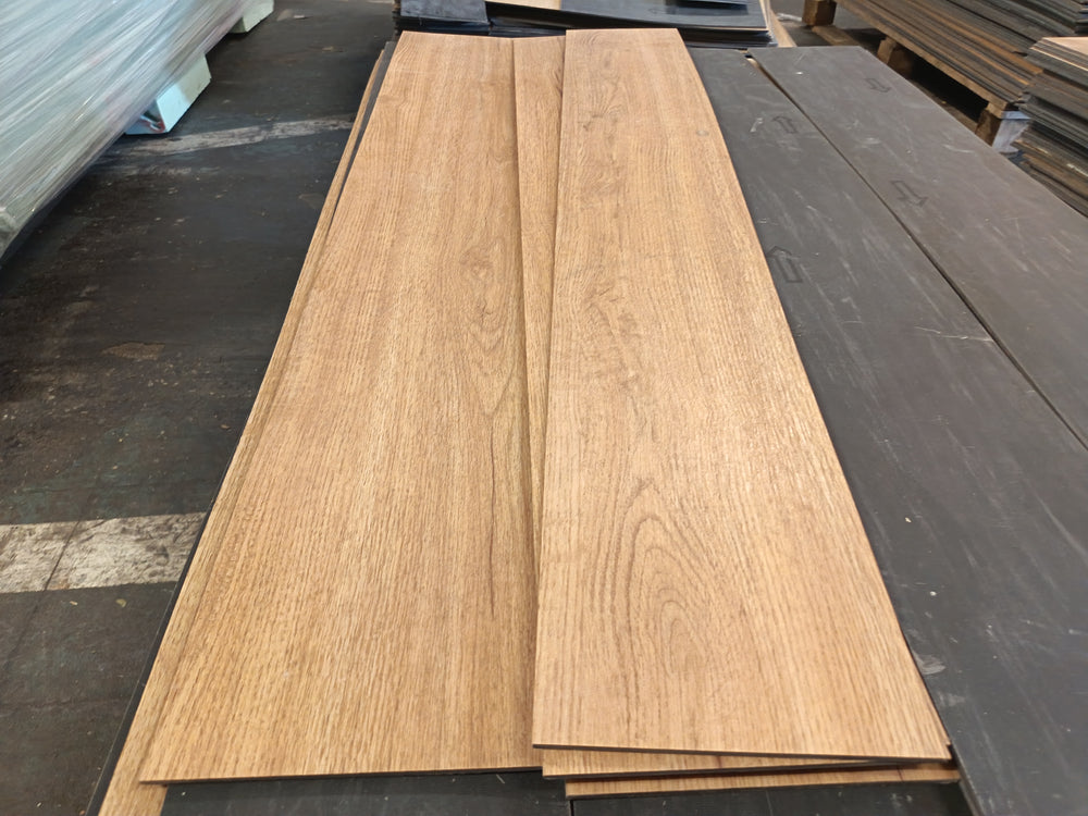 Dalle PVC décor chêne A - 1200 x 180 mm