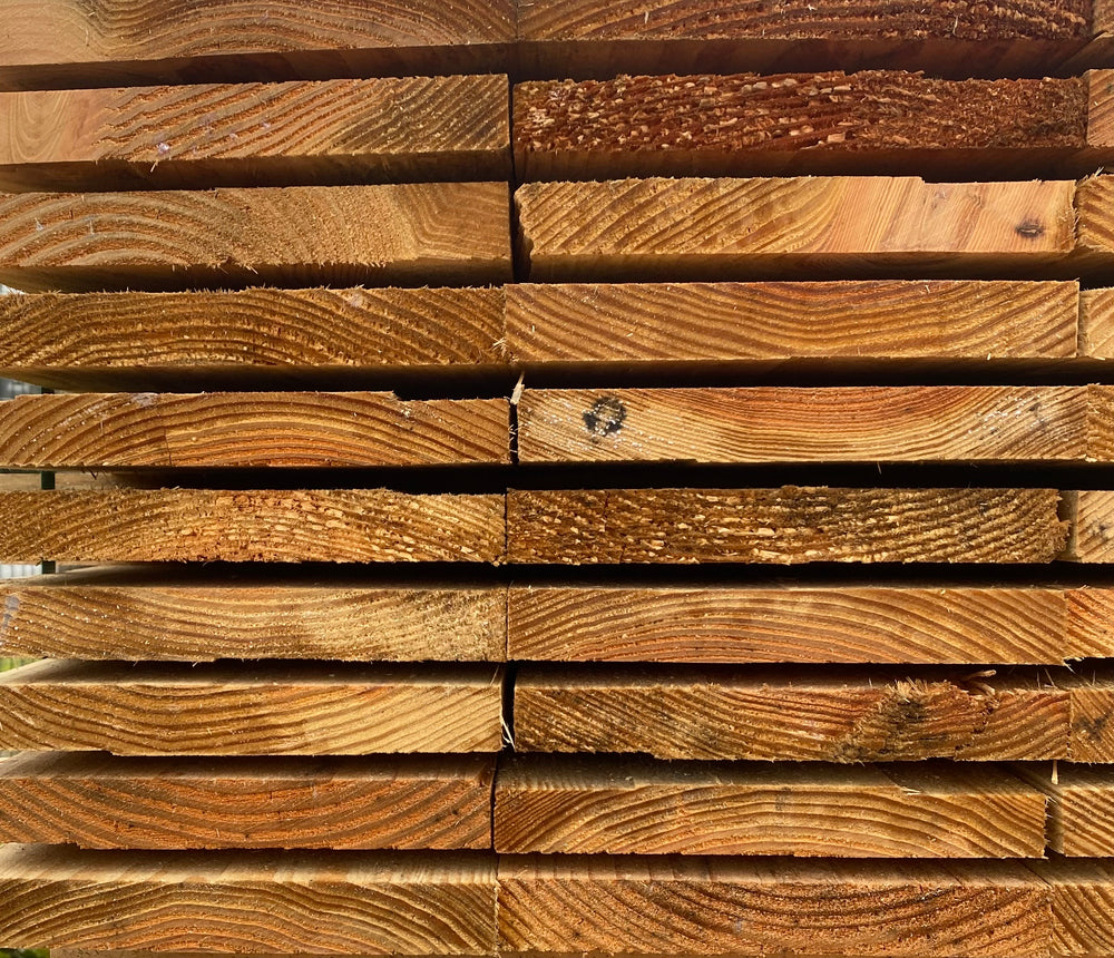 Planche douglas naturel - 25x150 - L=4m (déclassé - ne pas utiliser en structurel)