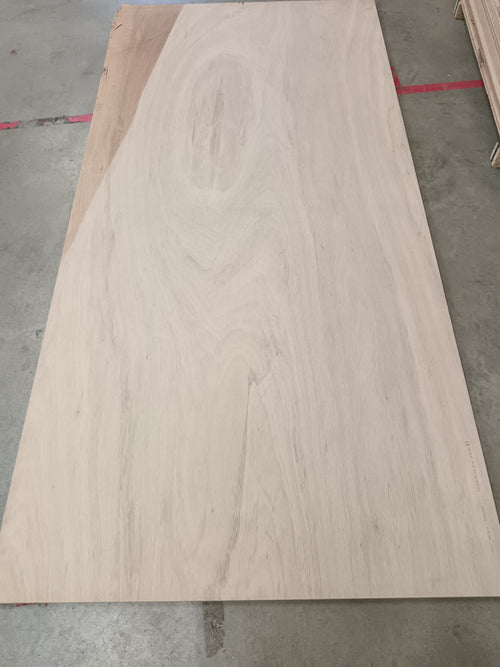 Contreplaqué ozigo - 2522 x 1220 x 18 mm (défaut visuel)