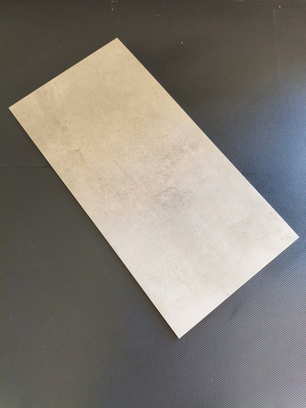 Carrelage sol intérieur grès cérame Glade Cinza mat - 29,7 x 59,7 cm - Ép. 9 mm - Vendu en paquet de 6 carreaux