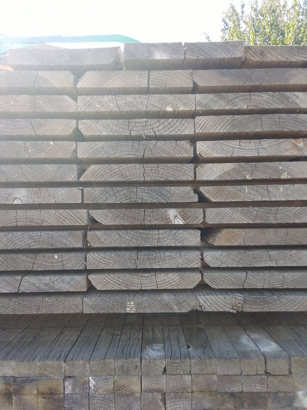 Planche douglas classe 2 bois grisé - 27x200 - L=3m (brut de sciage)