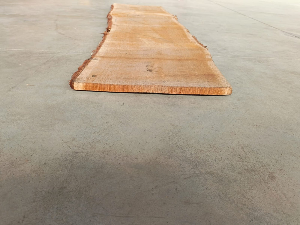 Planche chêne brut de sciage - epaisseur 20mm - L=1,5m (vendu au m²)