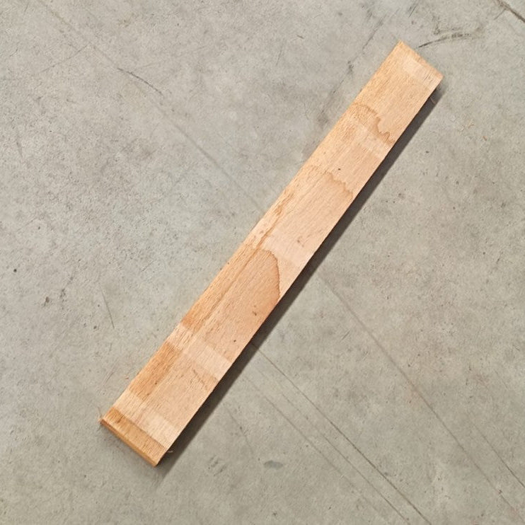 Planche chêne - 27x85 - L=710mm
