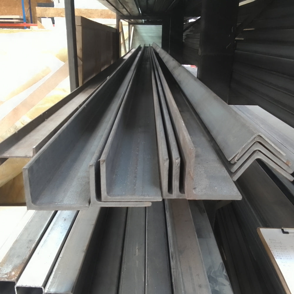 Cornière acier - 80 x 60 x 8 mm - L=6m