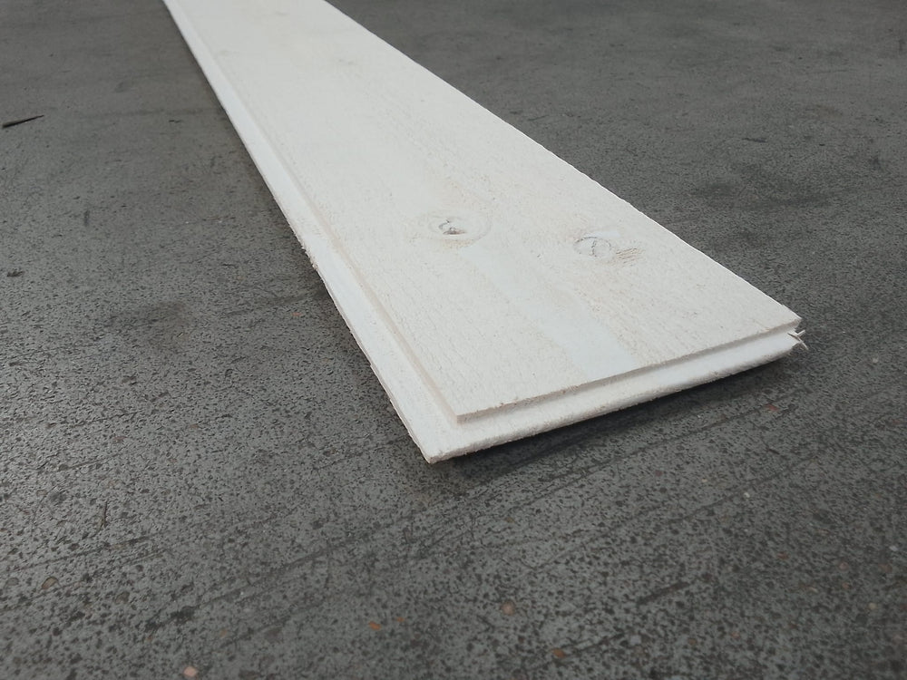 Lambris peint en blanc - brut de sciage - 9x105 - L=2,05m (déclassé)