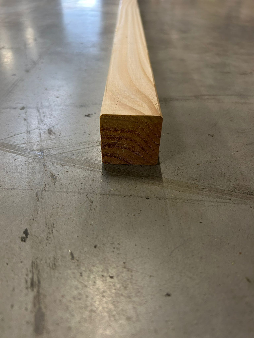 Tasseau douglas naturel - 40x40 - L=3,0m (déclassé)