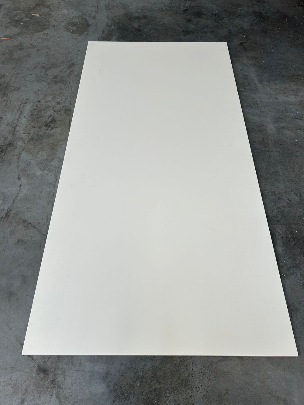 Contreplaqué Marine Okoumé pré-peint Blanc Primallin - 2500 x 1220 x 20 mm (défaut visuel)