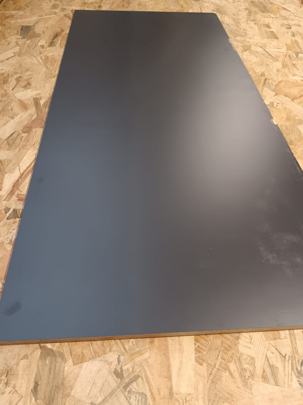 Contreplaqué 100% peuplier stratifié noir - 2500 x 1220 x 15 mm (défaut visuel)