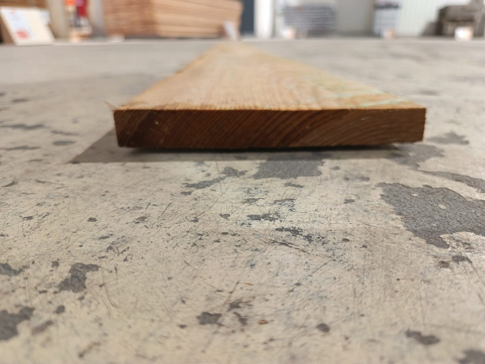 Planche pin classe 3 vert - 18x150 - L=2,5m (déclassé - ne pas utiliser en structurel)