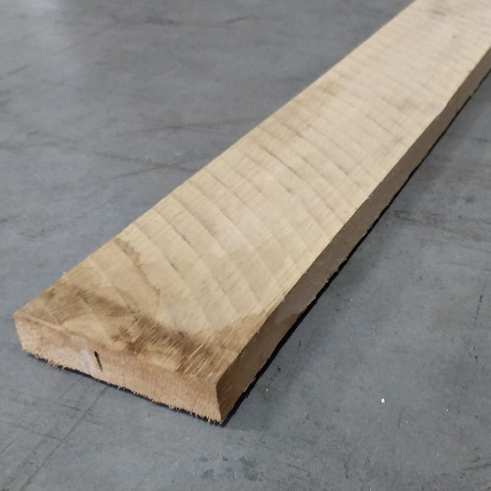 Planche chêne ép.30mm -l.110 à 125mm - L.250cm min (brut de sciage)