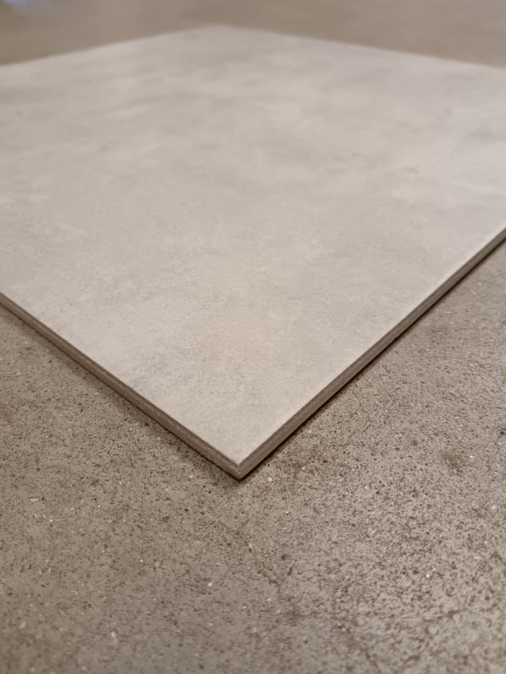 Carrelage grès cérame - Estate couleur gris R52 - 45x45cm - Ep=8mm - Parefeuille Provence