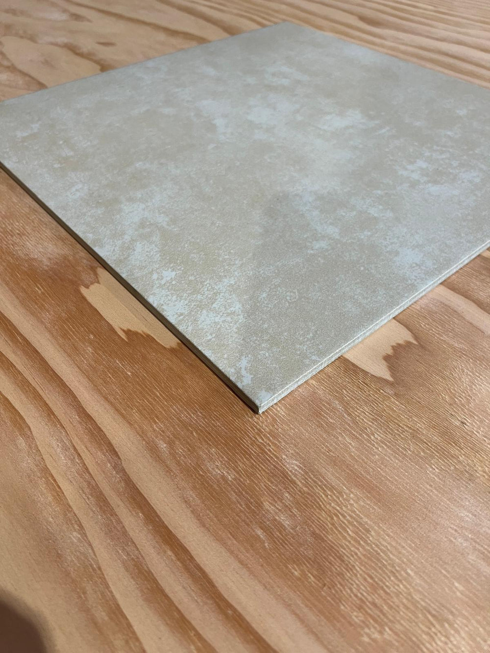 Carrelage grès cérame - Beton Beige R48 - 45x45cm - Ep=8mm - Parefeuille Provence