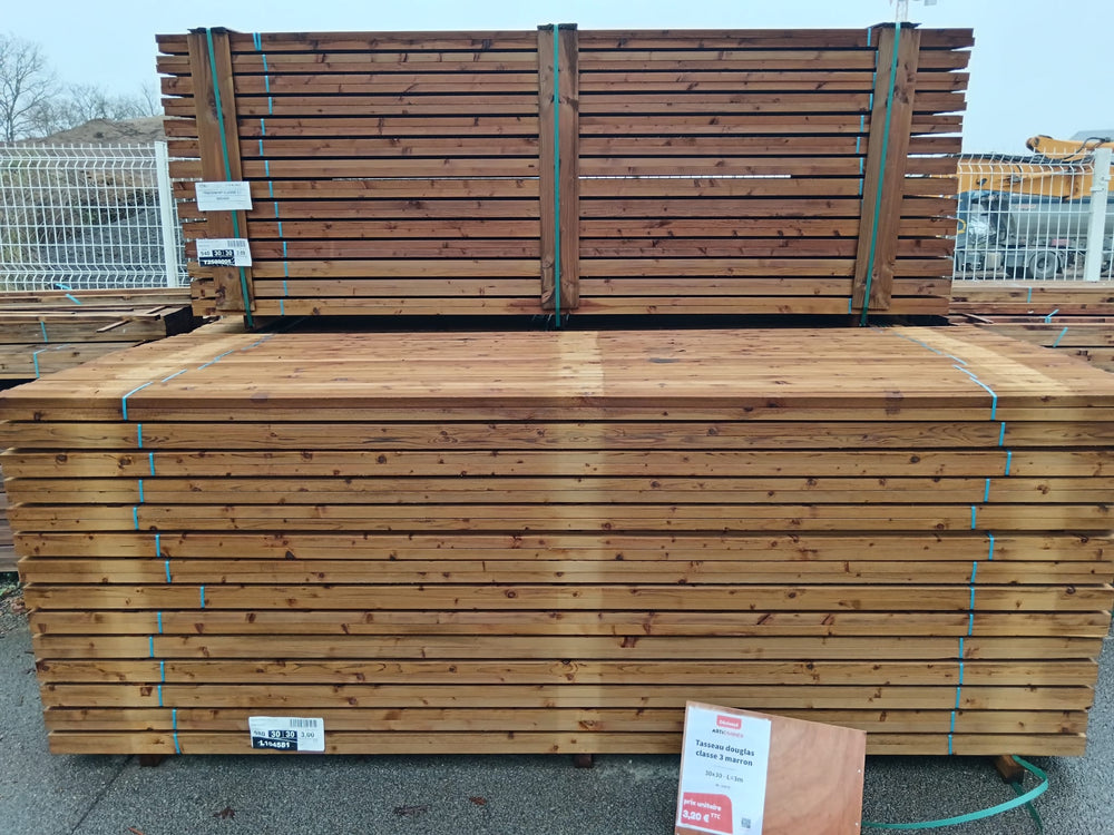 Tasseau douglas classe 3 marron - 30x30 - L=3m