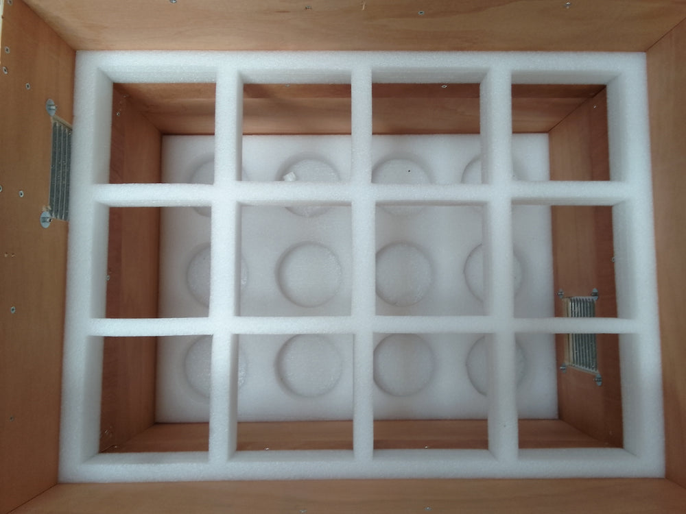 Moyenne caisse marron