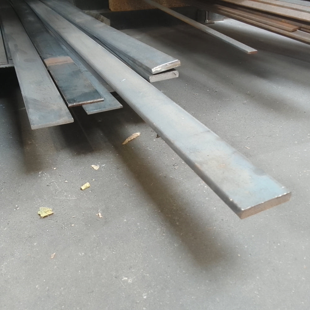 Profilé plat acier - 8 x 50 - L=2.6m