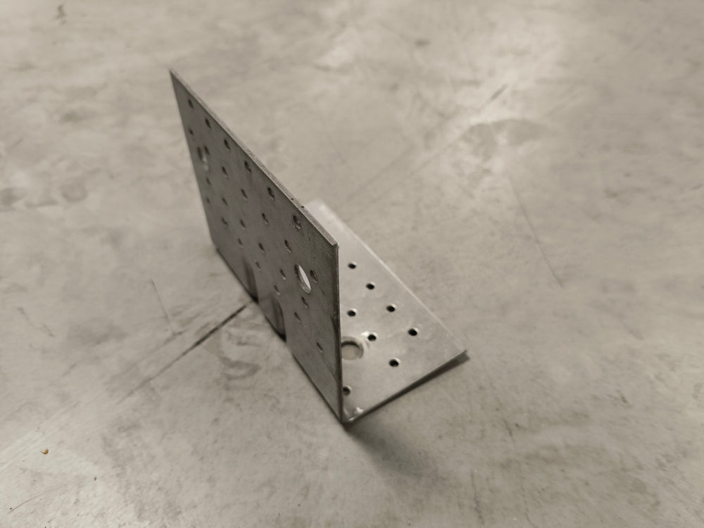 Équerre large renforcée  acier galvanisé - 121 x 150 x 79 mm AG922