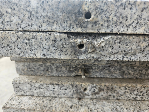 Dalle granit gris - 475 x 650 x 30 mm (dimensions approximatives)