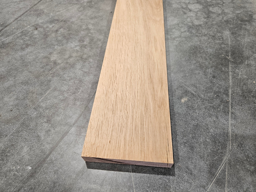 Planche chêne / chataîgner bois massif - 30 x 88/98 - L=2.2m (raboté 4 faces)