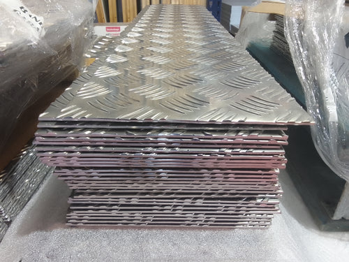 Tôle aluminium  - 1000 x 200 mm (damier)
