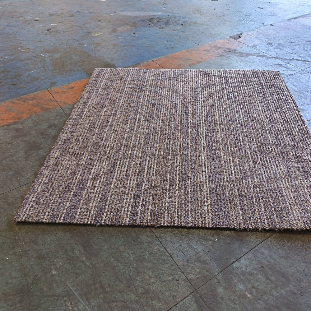 Dalle moquette rayée bleu violet gris - 500 x 500 mm - Lines