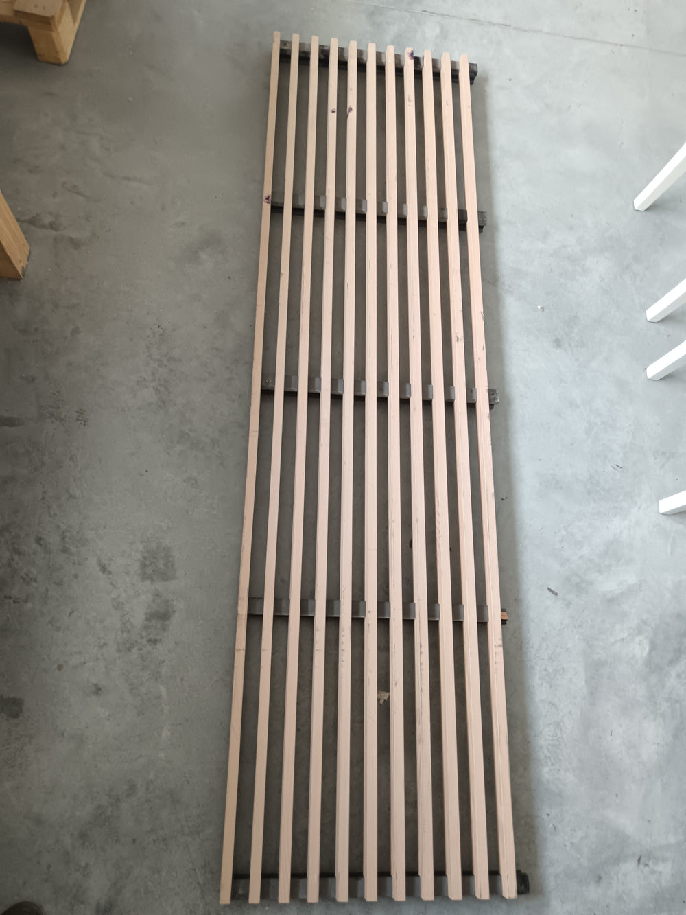 Habillage mural bois  - 2130 x 600 x 40 mm