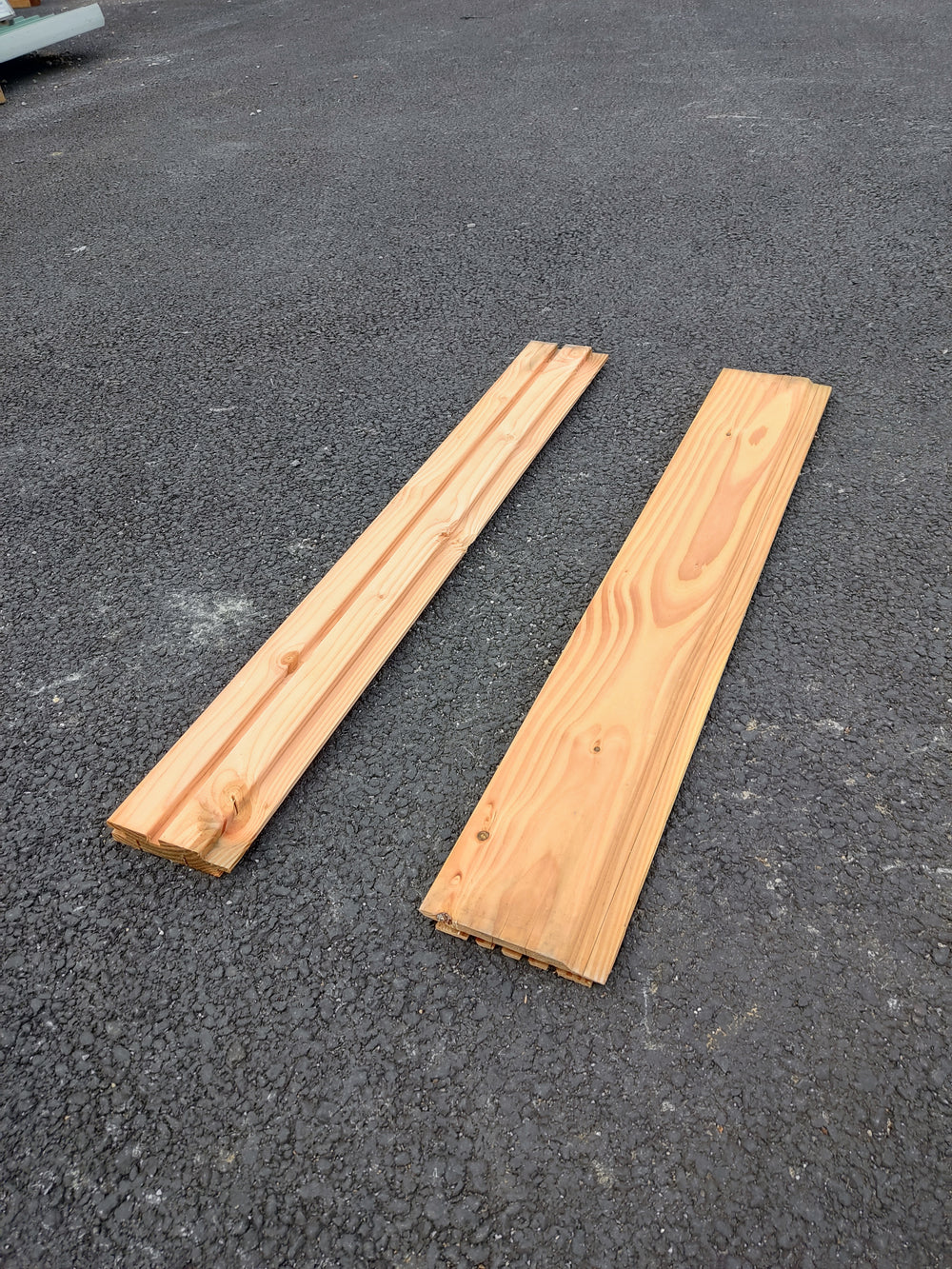 Bardage bois massif resineux (moyenne section)