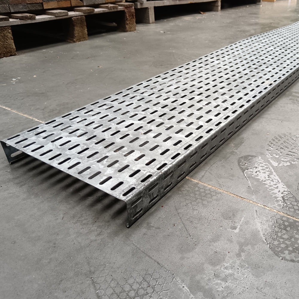 Chemin de câble acier - 315 x 50 - L=3m (dalle)