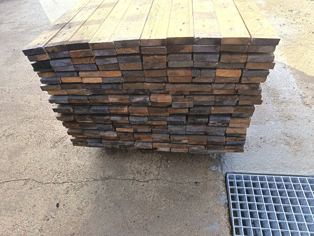 Planche resineux bois massif - 22 x 75 - L=1.6m (brut de sciage)