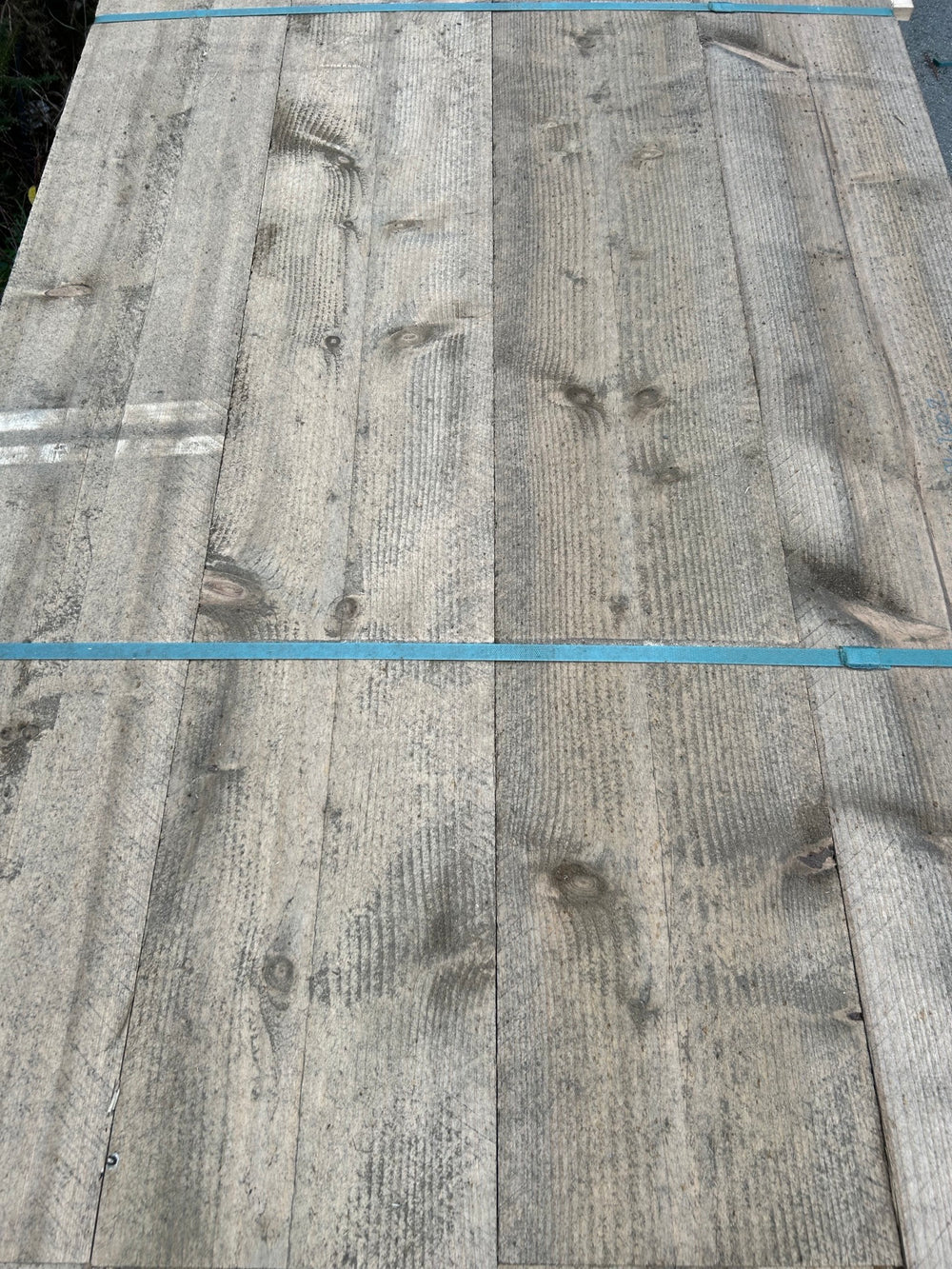 Planche douglas - 25 x 250 - L=2.5m